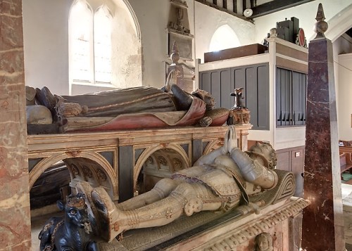 The second Earl of Southampton's tomb effigy on the Wriothesley Monument in St Peter's Church, Titchfield. The effigy above his is his mother's. Photo by Mike Searle, via Wikimedia Commons. 